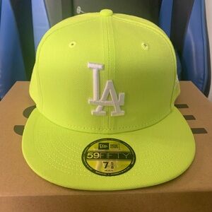 New Era Los Angeles LA Dodgers Cyber Green 59FIFTY Fitted Hat Size 7 5/8